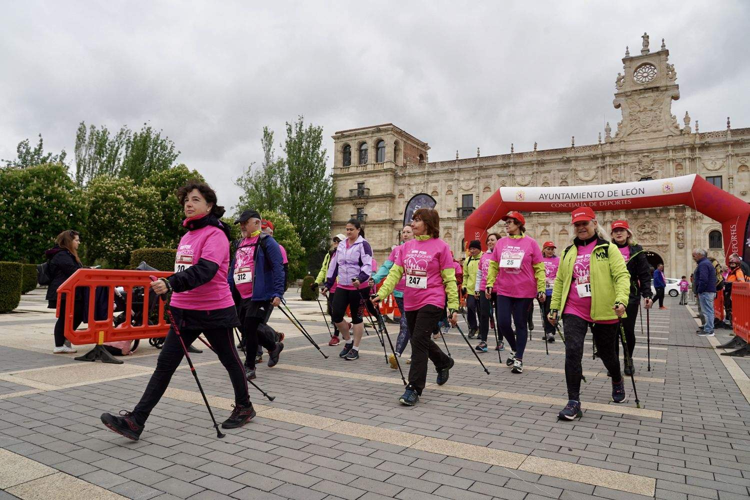 León acoge la quinta edición de la carrera solidaria con motivo del Día Mundial de la Enfermedad de Parkinson (6) León acoge la quinta edición de la carrera solidaria con motivo del Día Mundial de la Enfermedad de Parkinson (6)