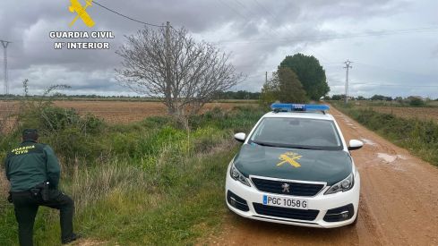 Interceptado con 29 ranas vivas pescadas ilegalmente desde su coche en Villazala (León)