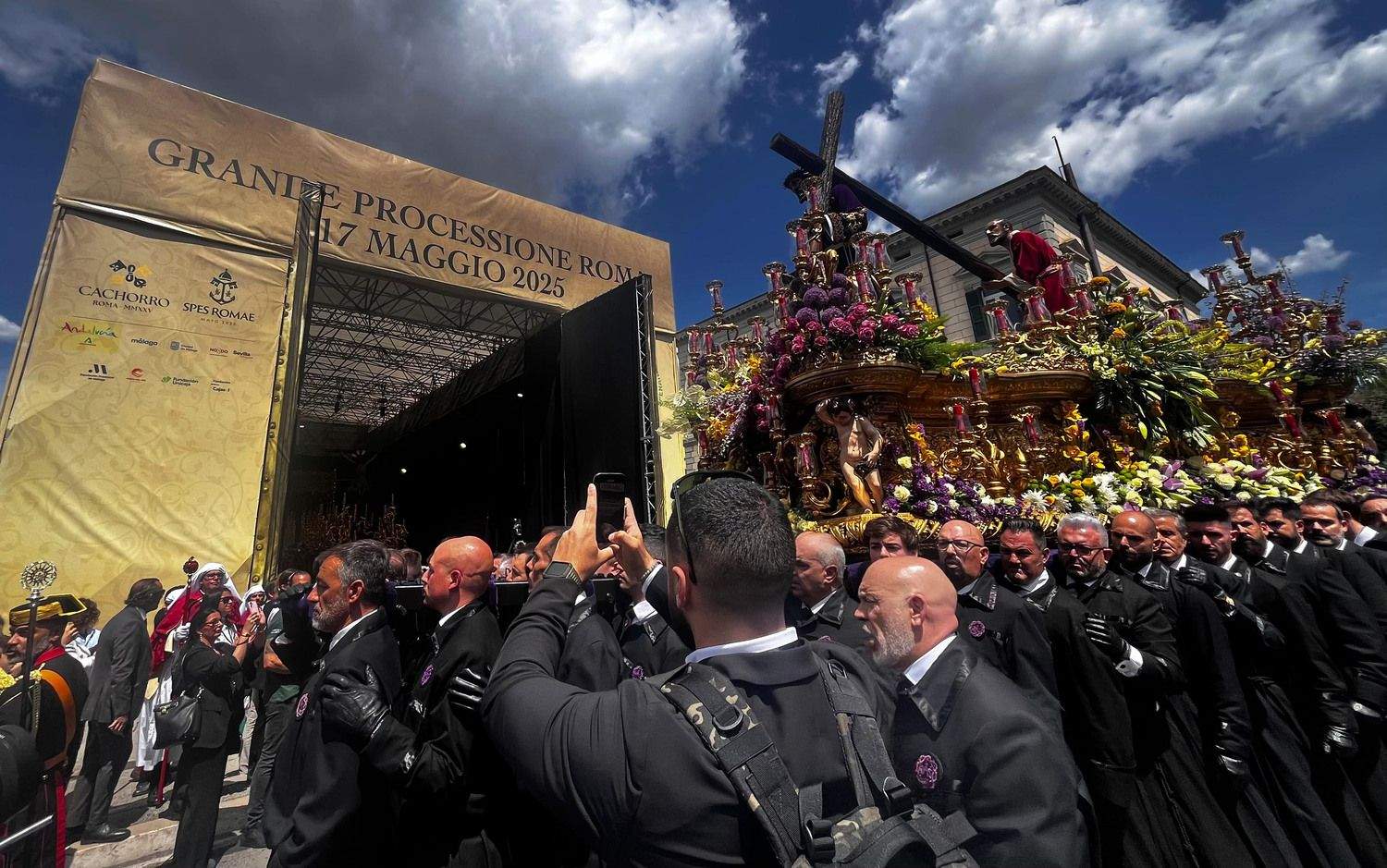Gran Procesión del Jubileo de las Cofradías en Roma | ICAL Gran Procesión del Jubileo de las Cofradías en Roma | ICAL