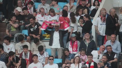 7.000 culturalistas disfrutan del derbi del siglo en la Fan Zone de la Plaza de Toros de León | José Martín 7.000 culturalistas disfrutan del derbi del siglo en la Fan Zone de la Plaza de Toros de León | José Martín