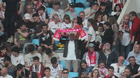7.000 culturalistas disfrutan del derbi del siglo en la Fan Zone de la Plaza de Toros de León | José Martín 7.000 culturalistas disfrutan del derbi del siglo en la Fan Zone de la Plaza de Toros de León | José Martín