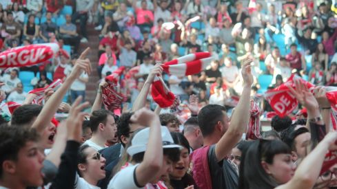7.000 culturalistas disfrutan del derbi del siglo en la Fan Zone de la Plaza de Toros de León | José Martín 7.000 culturalistas disfrutan del derbi del siglo en la Fan Zone de la Plaza de Toros de León | José Martín