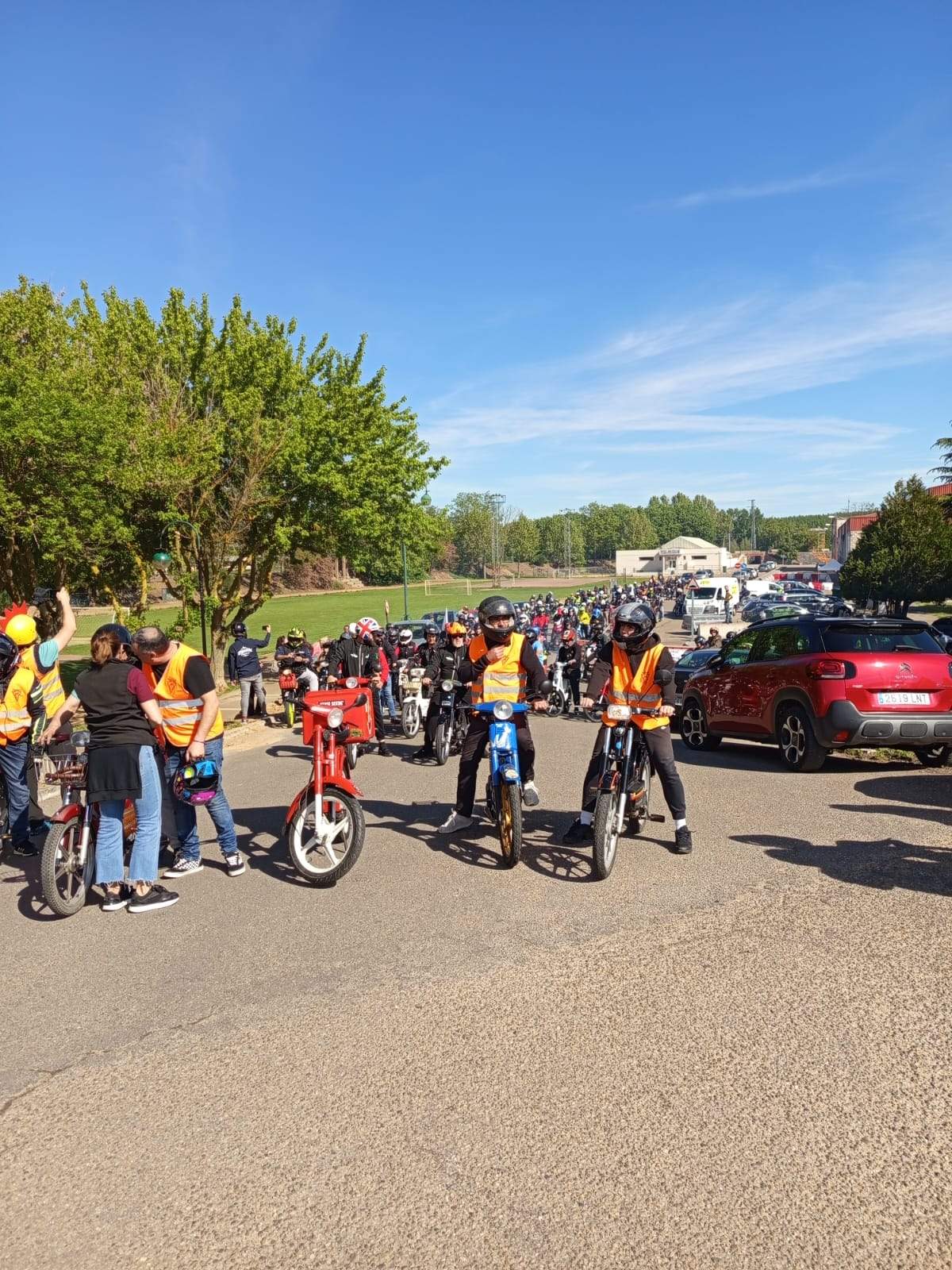 Reunión Nacional de Vespinos en La Bañeza Reunión Nacional de Vespinos en La Bañeza