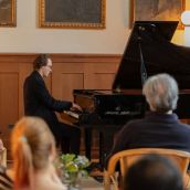 Concierto de Ferrán López-Carrasquer | IG: @flcarrasquermusician Concierto de Ferrán López-Carrasquer | IG: @flcarrasquermusician