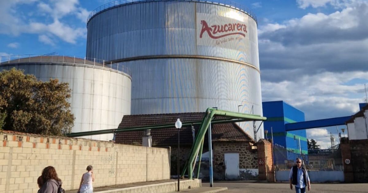 Azucarera anuncia el cierre de su planta en La Bañeza