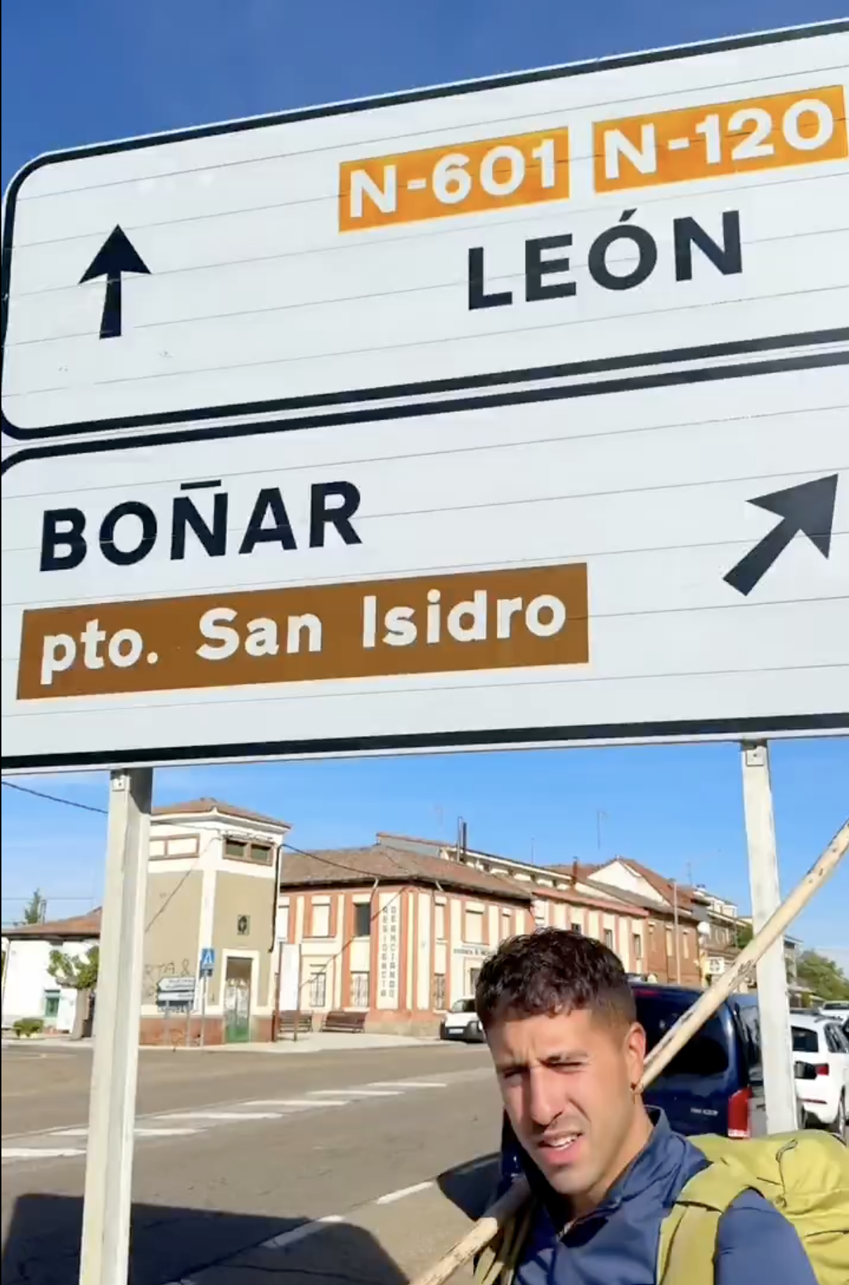 El artista asturiano Enol a su paso por la provincia de León