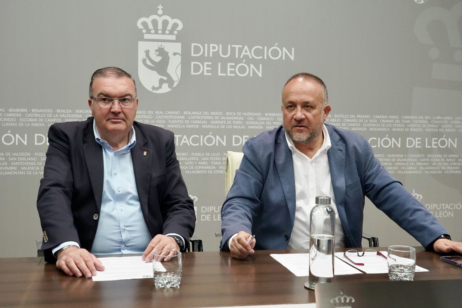 Reunión de la Diputación de León con el comité de empresa de Azucarera La Bañeza | Campillo / ICAL
