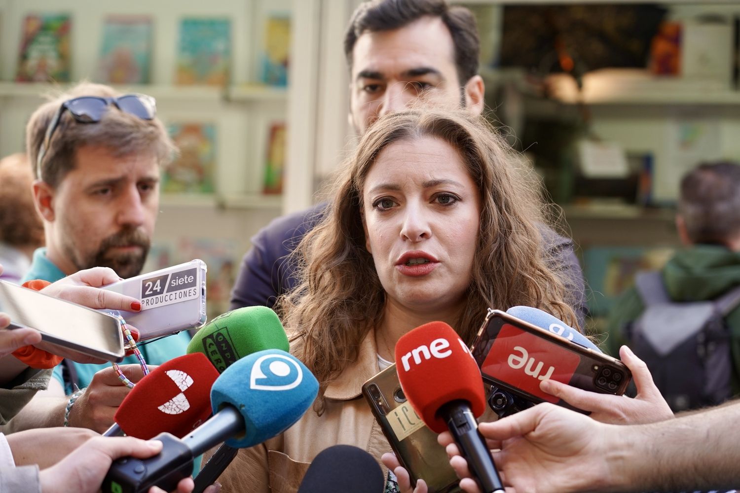 “Por primera vez en 47 años va a ser procesado un familiar del presidente del Gobierno y aquí no ocurre nada” lamenta Ester Muñoz desde León| Campillo / ICAL