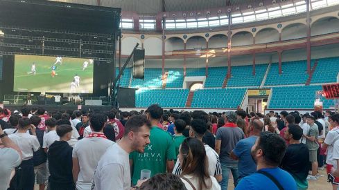 Afición de la Cultural en la Plaza de Toros de León Afición de la Cultural en la Plaza de Toros de León