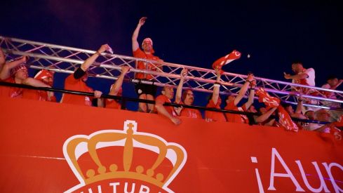 Celebración de la Cultural y Deportiva Leonesa en la plaza de Guzmán el Bueno | Campillo / ICAL