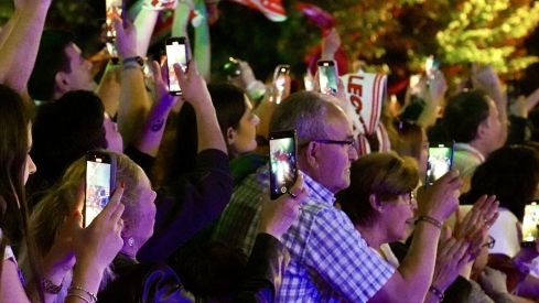 Celebración de la Cultural y Deportiva Leonesa en la plaza de Guzmán el Bueno | Campillo / ICAL
