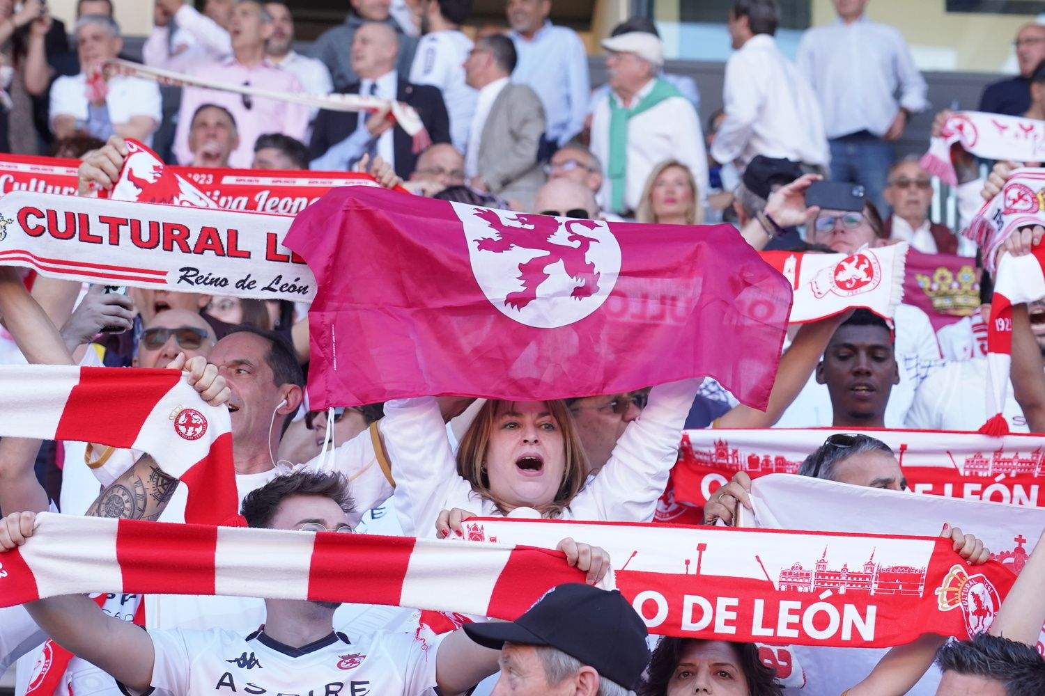 La Cultural logra su sueño y regresa a Segunda División tras ocho años | Campillo / ICAL