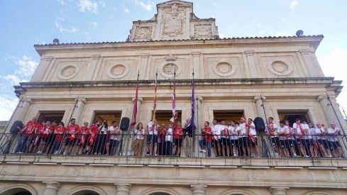 Recibimiento a la Cultural y Deportiva Leonesa en el Ayuntamiento de León | Campillo / ICAL