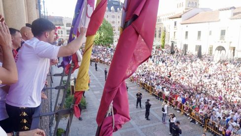 Recibimiento a la Cultural y Deportiva Leonesa en el Ayuntamiento de León | Campillo / ICAL