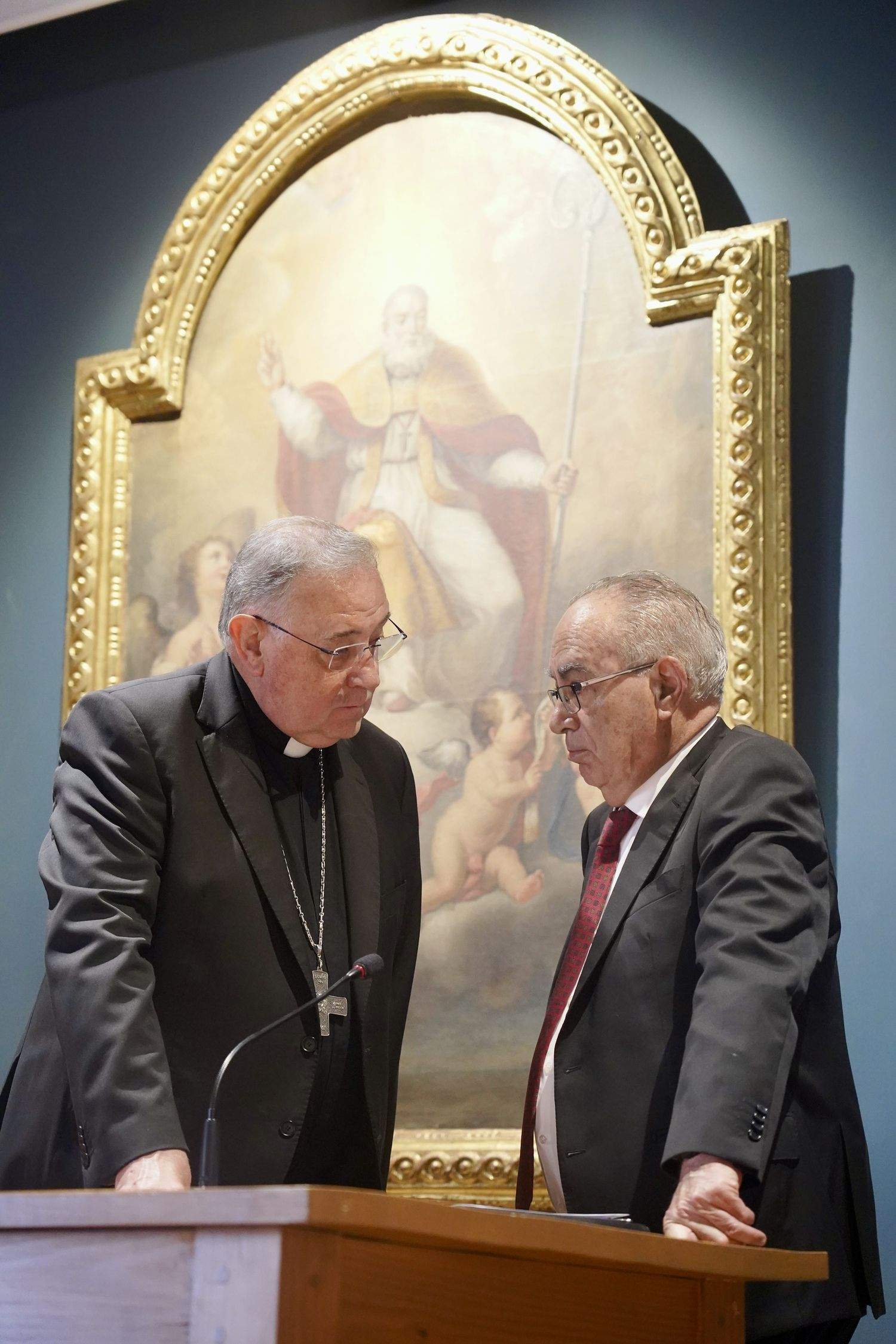 Comparecencia del vicesecretario para Asuntos Económicos de la Conferencia Episcopal, del obispo de León y del ecónomo diocesano | Campillo / ICAL