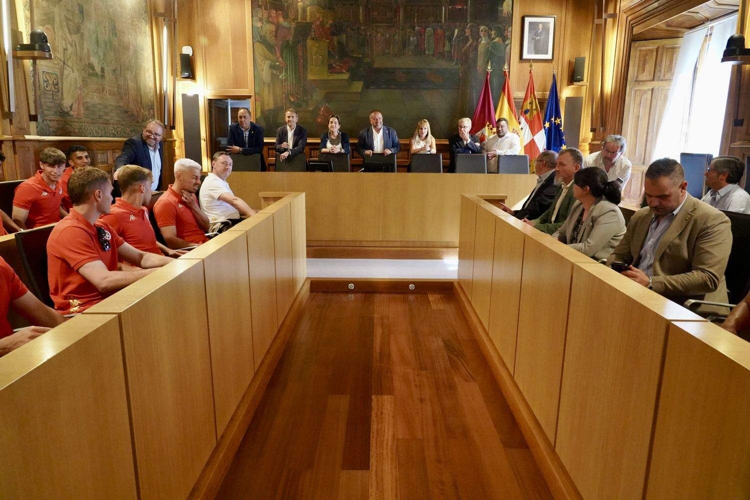 Recepción a la plantilla de la Cultural en la Diputación de León | Campillo / ICAL