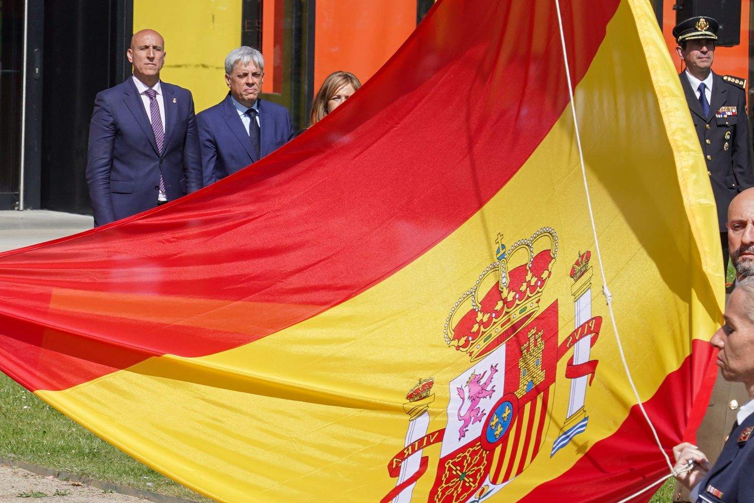 Celebración del Día de las Fuerzas Armadas en León | Campillo / ICAL