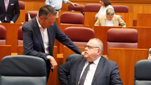 El consejero de Sanidad defiende que La Bañeza tiene un Servicio de Pediatría "de calidad"