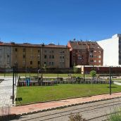 UPL denuncia falta de sombra y accesos en el parque infantil del nuevo entorno de FEVE en León UPL denuncia falta de sombra y accesos en el parque infantil del nuevo entorno de FEVE en León