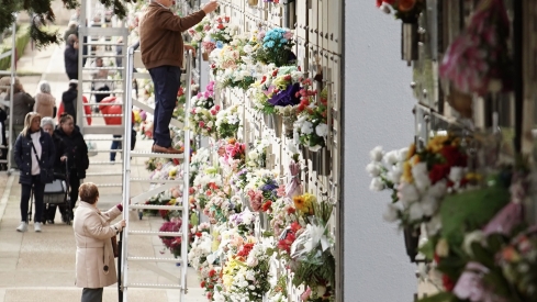 Campillo ICAL. Celebración del Día de Todos Los Santos en el Cementerio Municipal de León