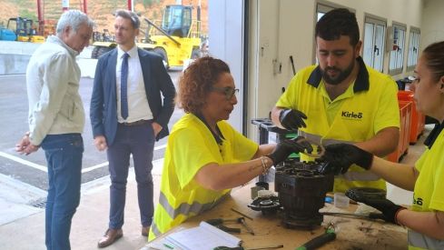 La Junta impulsa la formación profesional en León con compromiso de contratación de la mitad de los alumnos formados
