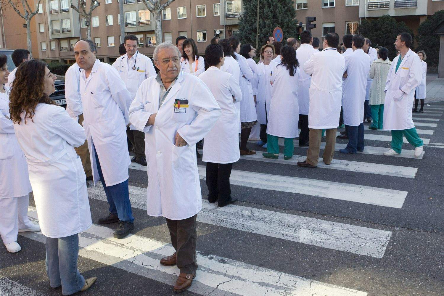 Más de 350 médicos de León secundan la cuarta jornada de huelga y dejan 1.708 consultas suspendidas