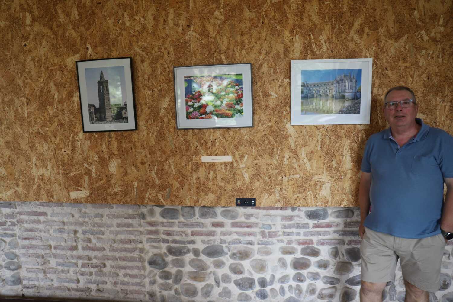 Exposición 'Exponiéndonos' de Acles en el claustro de los Capuchinos