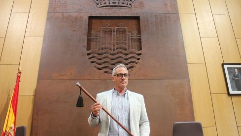 Vicente Álvarez toma el relevo de Jorge Pérez en la Alcaldía: "Villaquilambre tiene presente, pero sobre todo futuro"