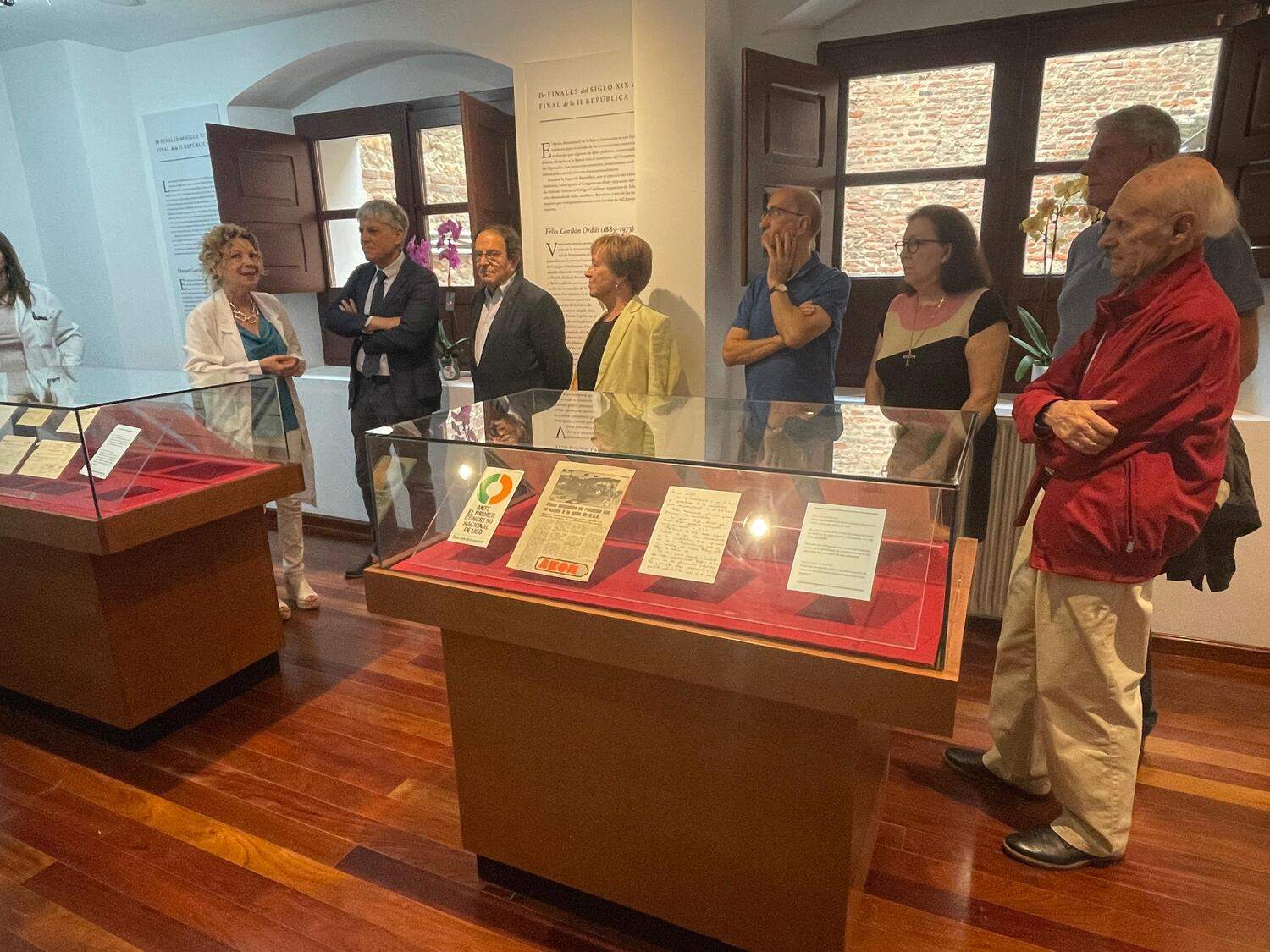 Inauguración de la nueva exposición en el Archivo Histórico Provincial de León 