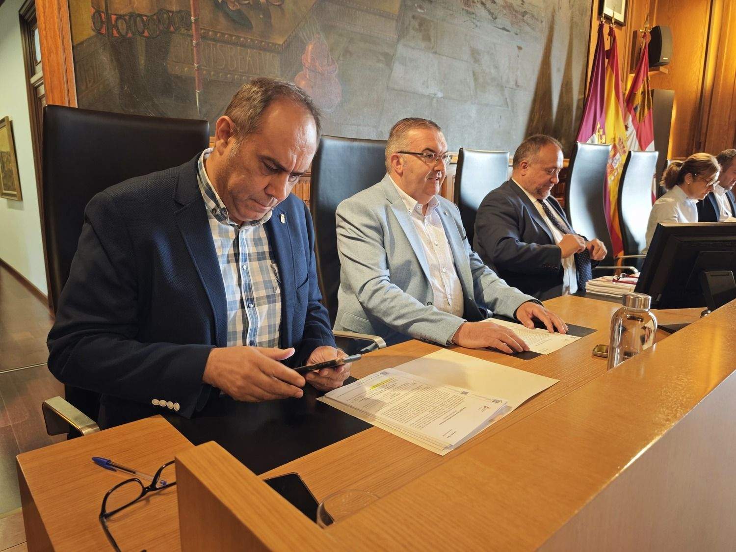 Valentin Martínez durante un pleno de la Diputación de León