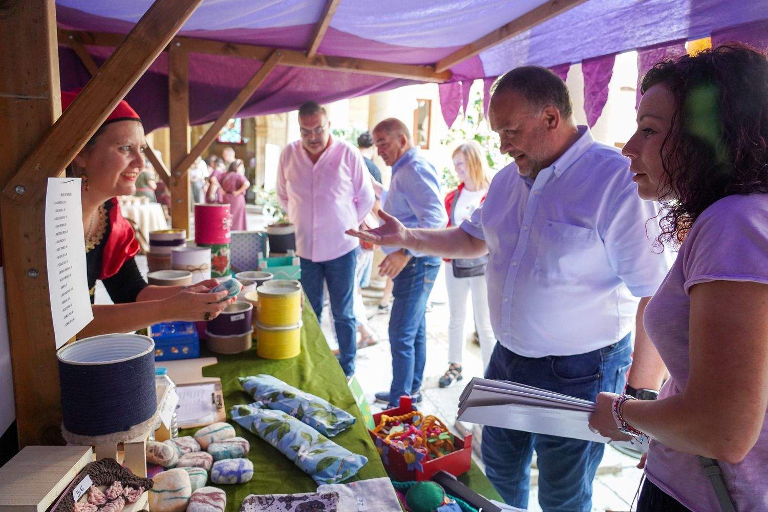 Inauguración de la Feria Medieval de los centros asistenciales de la Diputación de León | Campillo / ICAL