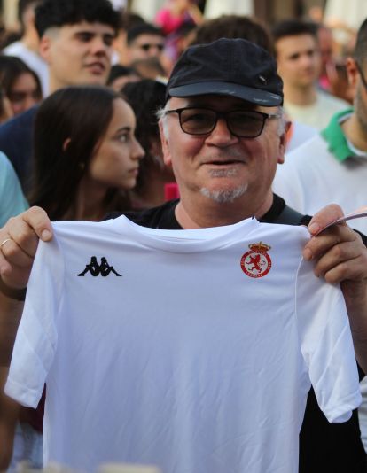 Pregón de las Fiestas de San Juan y San Pedro a cargo de la Cultural Leonesa | José Martín