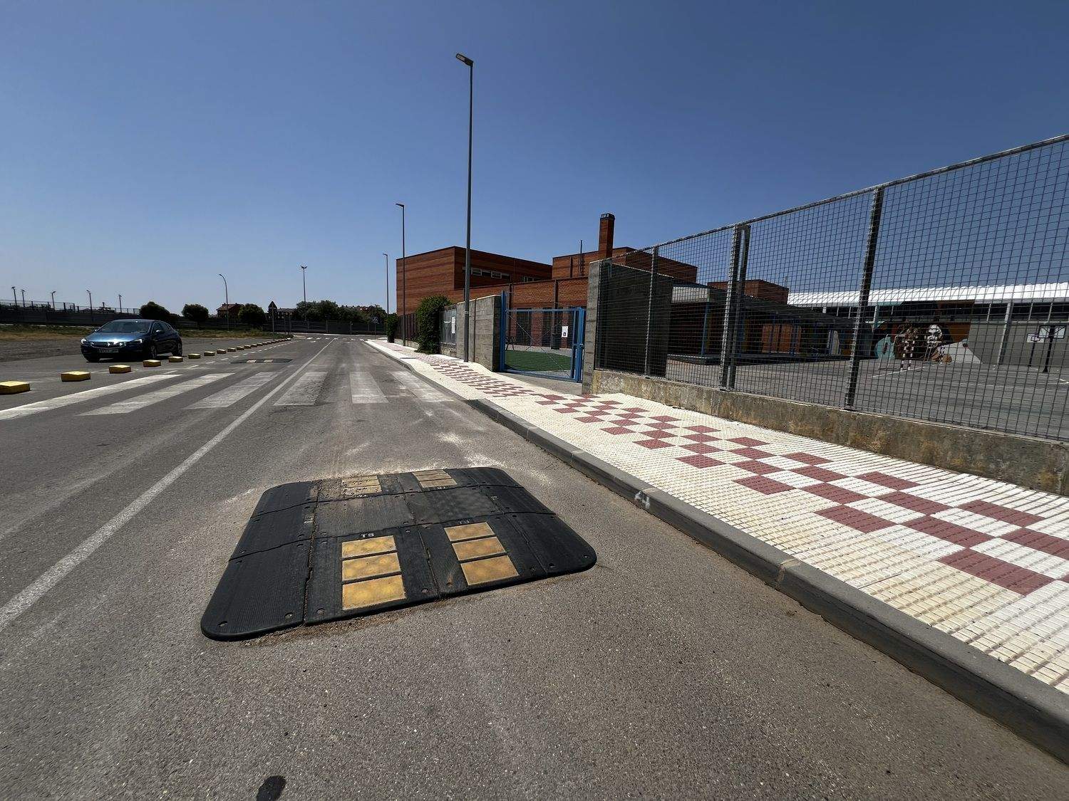 Zona en la que tuvo lugar el atropello que acabó con la vida de una mujer de 44 años en Villaobispo de las Regueras (León) | Campillo / ICAL