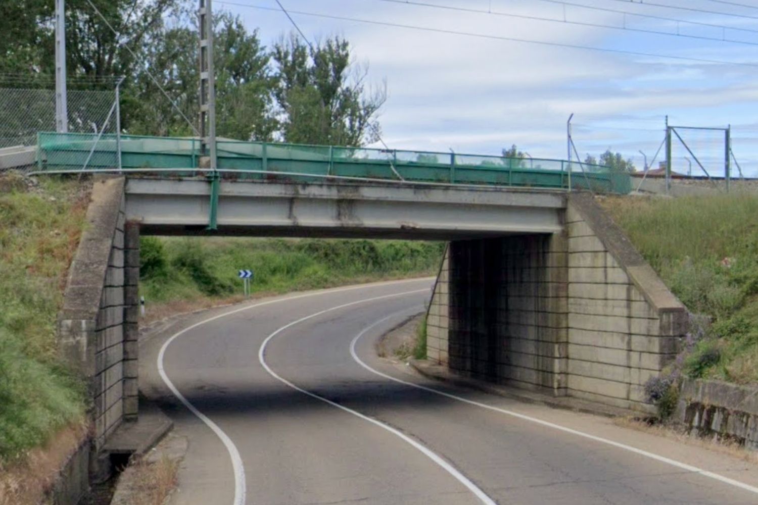 paso inferior lorenzana