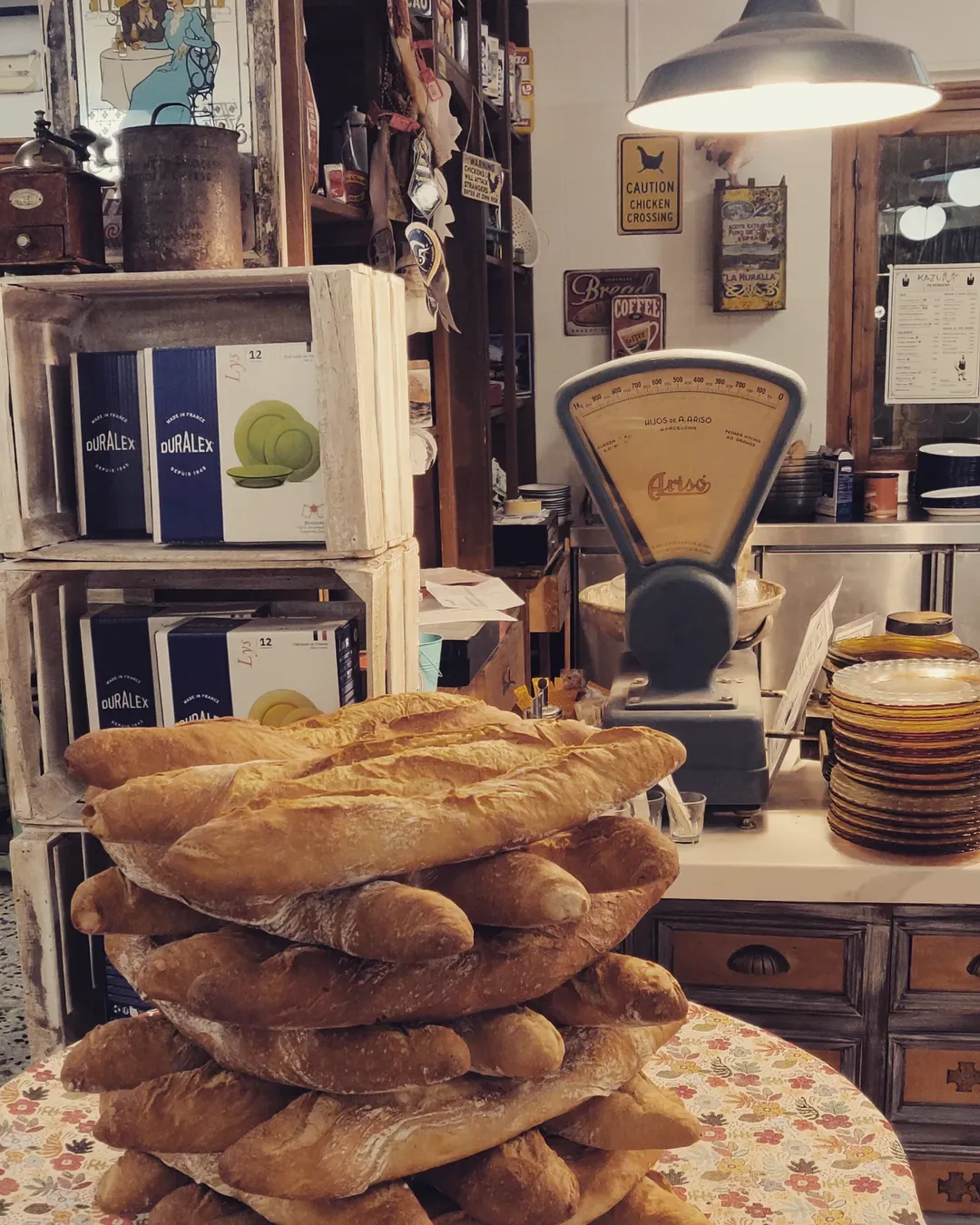 Kazurro lugar de Jolgorio , Buena comida, Frenesí, Placer, Brindis, Descojono y cachondeo. #kazurromerendero#kazurro#santamariadelparamo#soykazurrero