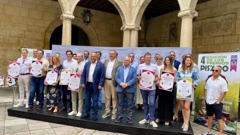 La Diputación reconoce a los mejores vinos de la provincia en la entrega de  los IV Premios Pisado