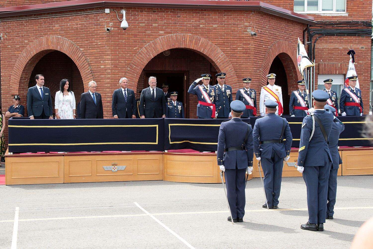 Acto de entrega de Reales Despachos a los sargentos de la XXXIII promoción de la Academia Básica del Aire de León | Peio García / ICAL