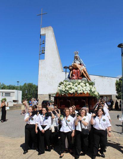 Las Marías celebran el 520 aniversario de la aparición de la Virgen del Camino en su Romería-Procesión | José Martín