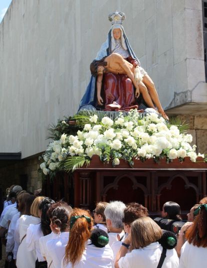 Las Marías celebran el 520 aniversario de la aparición de la Virgen del Camino en su Romería-Procesión | José Martín