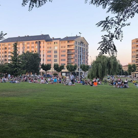León enciende su pantalla al aire libre con una nueva edición del Cine de Verano| Ayuntamiento de León León enciende su pantalla al aire libre con una nueva edición del Cine de Verano| Ayuntamiento de León