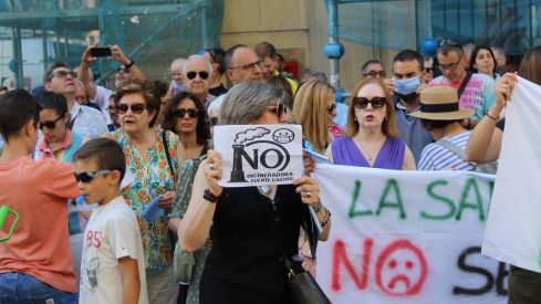 Vecinos de La Lastra y Puente Castro llevan a los tribunales la red de calor de León