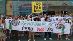 Concentración contra la construcción de la planta de biomasa de la Red de Calor de León