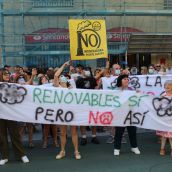 Concentración contra la construcción de la planta de biomasa de la Red de Calor de León