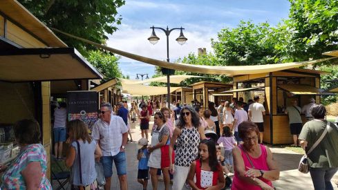 La Feria Manxares y Añoranzas llena Coyanza de tradición y cultura leonesa en su tercera edición