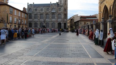 León rememora su historia con los actos 'Un trono para una mujer leonesa: Urraca I' | José Martín
