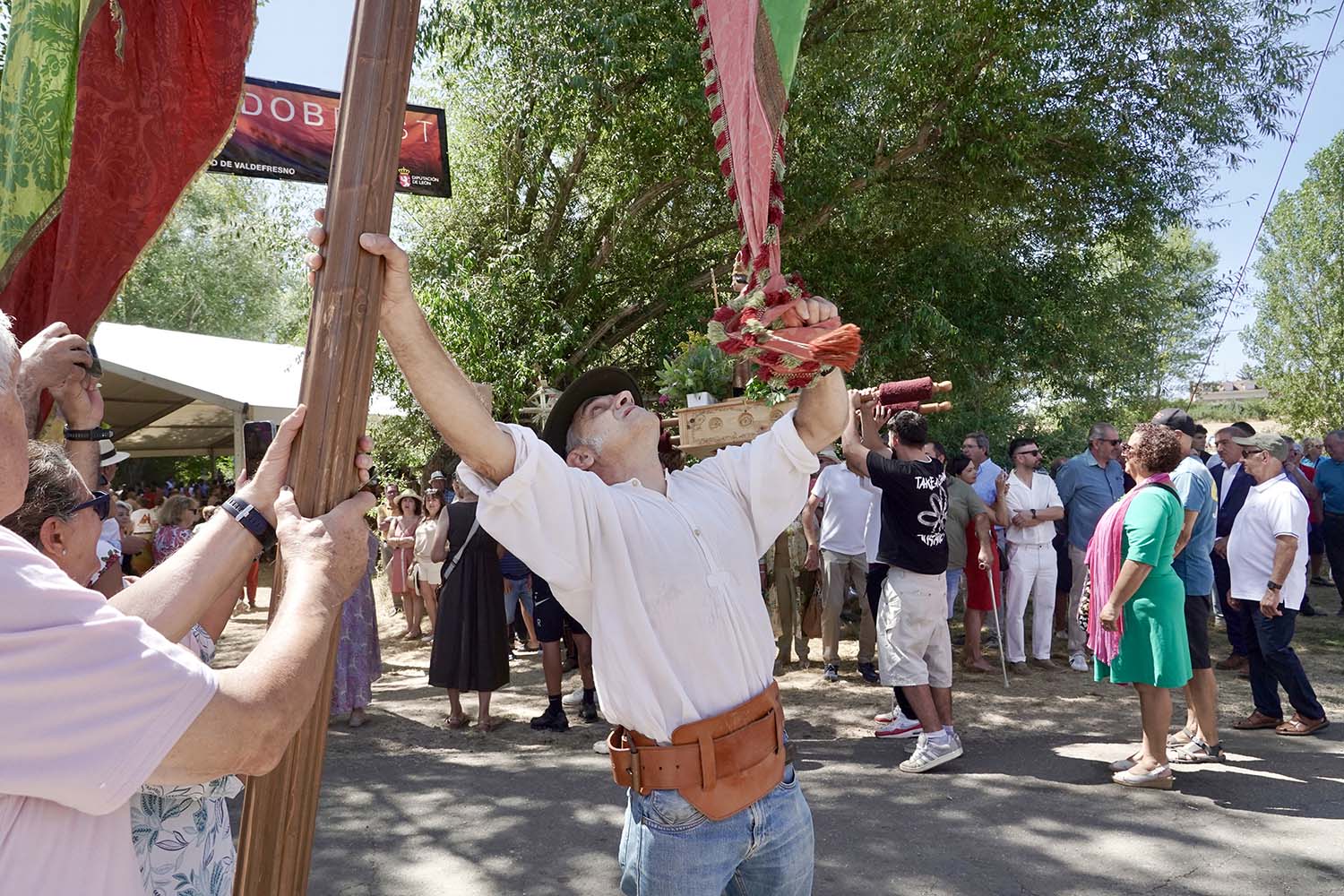 Miriam Chacón ICAL. Celebración de la XXXII Fiesta de la Sobarriba, con la procesión de los Santos Patronos de cada localidad del municipio de Valdefresno (