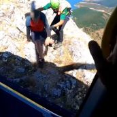 Rescatan a un montañero enriscado en el pico Gilbo (León)