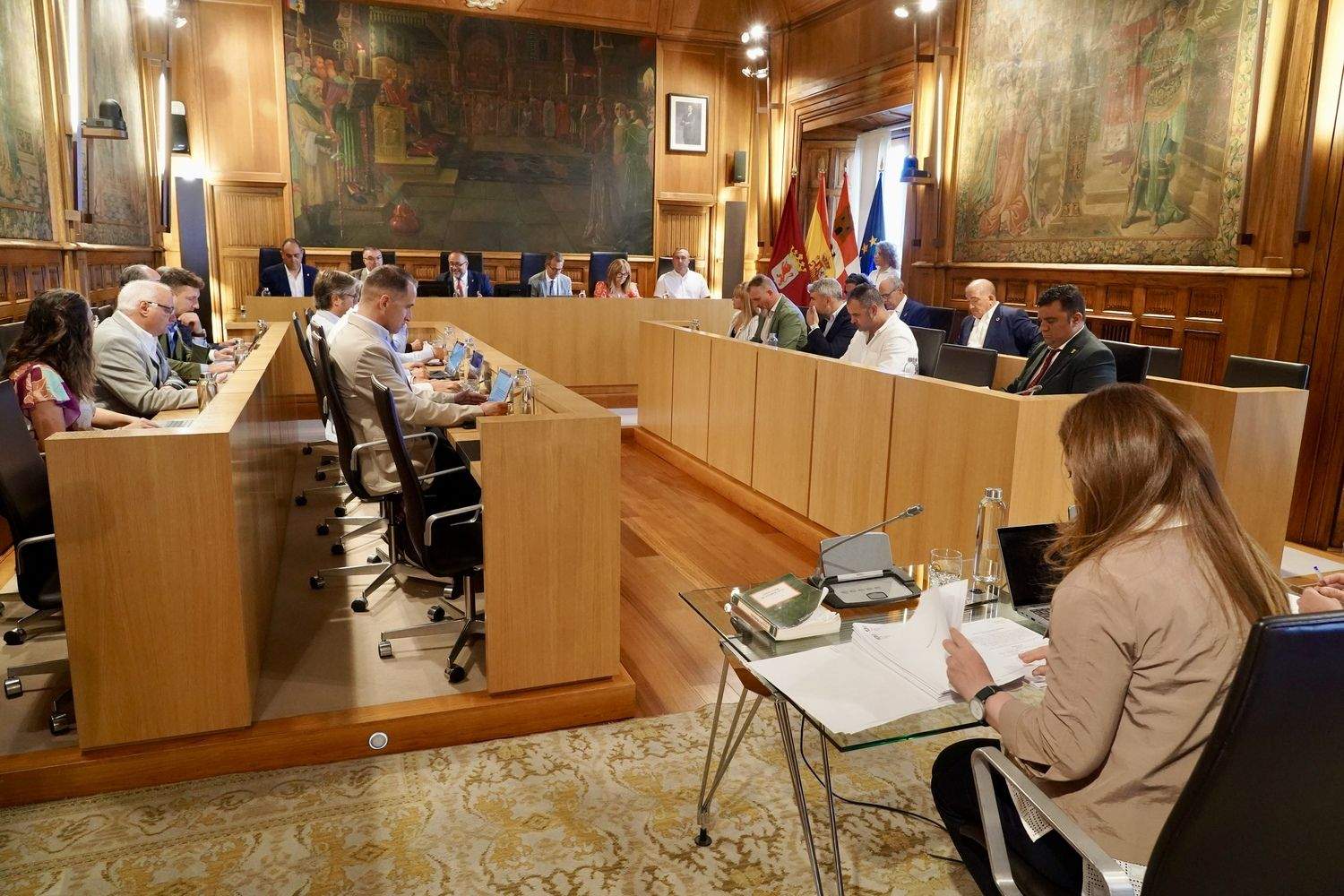 Pleno de la Diputación de León | Campillo / ICAL Pleno de la Diputación de León | Campillo / ICAL