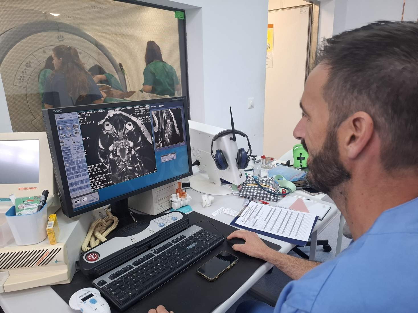 Hospital Veterinario ULE Leones de Cabarceno (1)