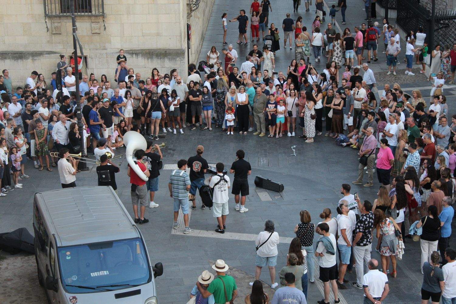 Último pase del 'Sin Control EuroTrip 2025' en León | José Martín